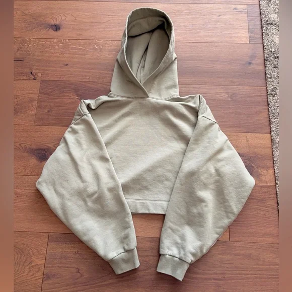 ALO green Bae Hoodie - Picture 2 of 3